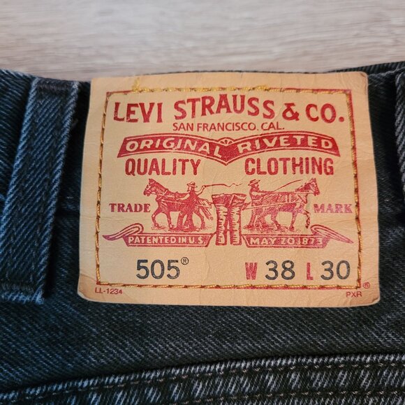 Vintage Levi's Jeans Mens 38x30 Black 505 Regular Fit Y2K Cotton Denim Western - Picture 4 of 12